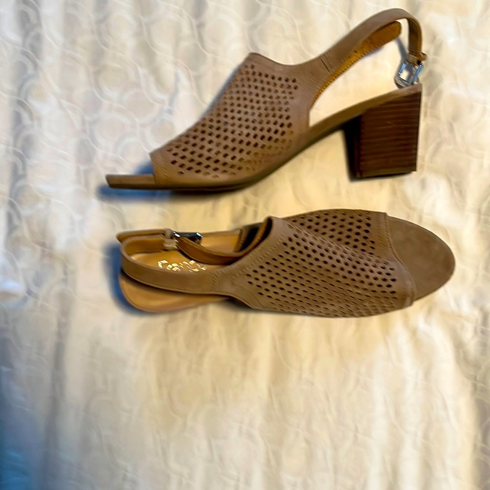 Franco Sarto Monaco 2 sandals taupe NWT in box US SIZE 13